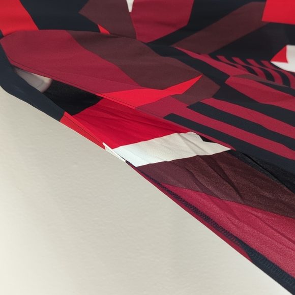 Ann Taylor LOFT cold shoulder-to-wrist blouse, size XXSP - Picture 4 of 5